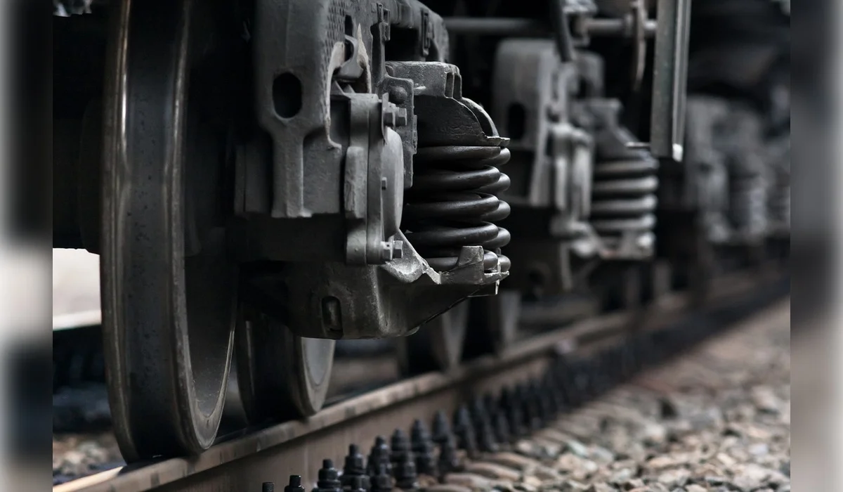 Больше 1,8 тысячи экстренных торможений поездов зафиксированы в Казахстане в 2025 году