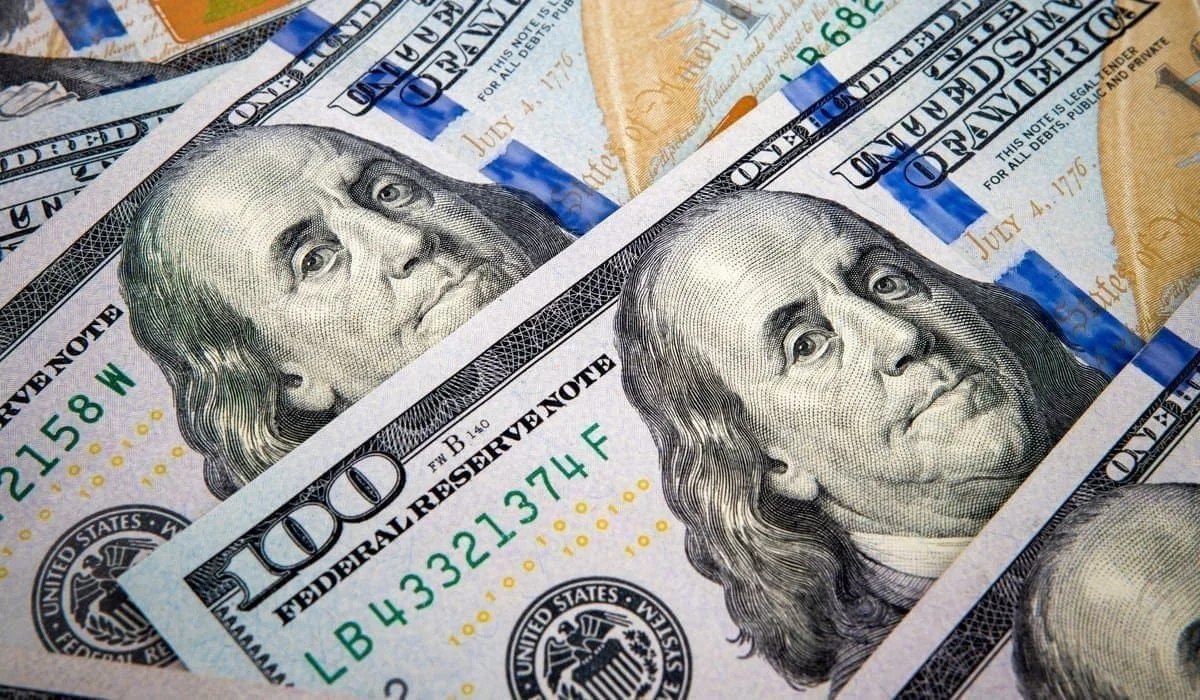 Курс доллара на биржевых торгах в Казахстане превысил 512 тенге