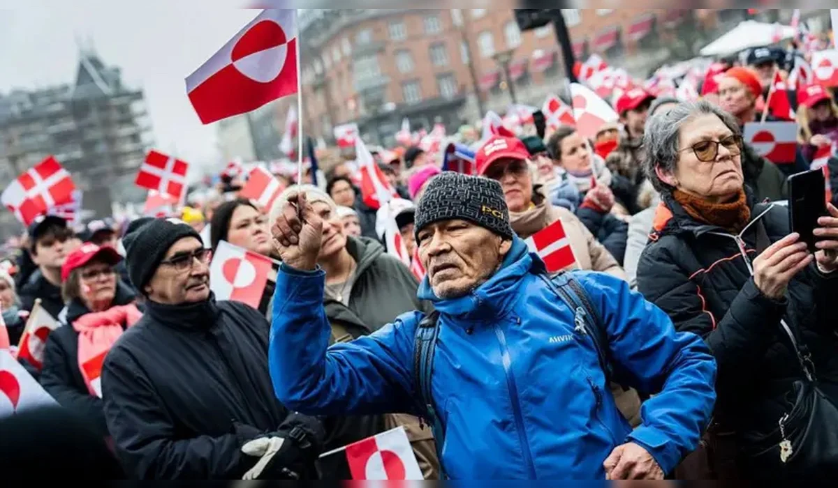 Жители Гренландии и Дании вышли на массовые протесты против планов Трампа