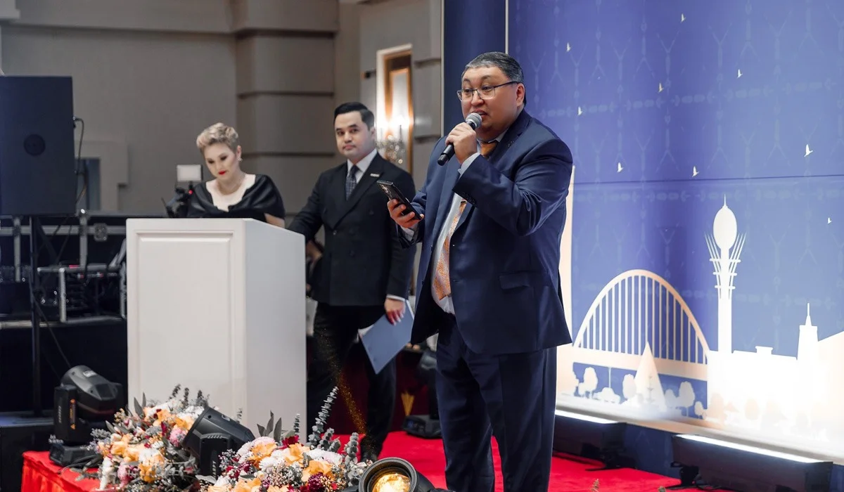 Как шутка над политиками превратилась в самую долгоживущую общественную премию Казахстана