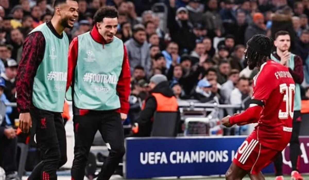 Седьмой тур Лиги чемпионов: победы «Барселоны» и «Ливерпуля», «Бавария» – в 1/8 финала