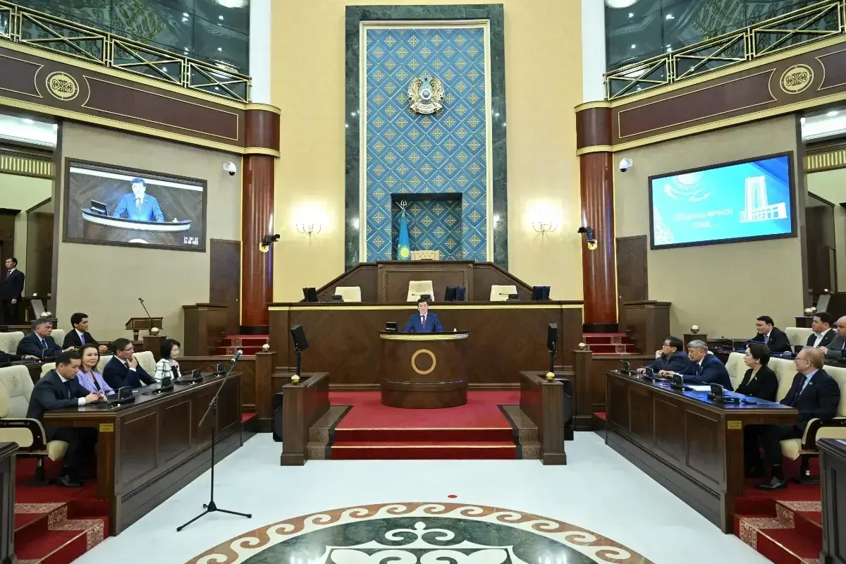 Парламент Казахстана будет объявлять дату досрочных выборов президента