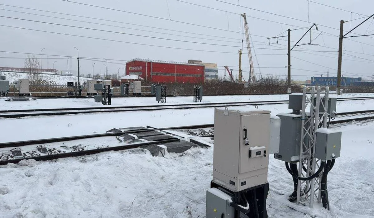 Подросток с друзьями вышел на рельсы перед поездом в Костанае