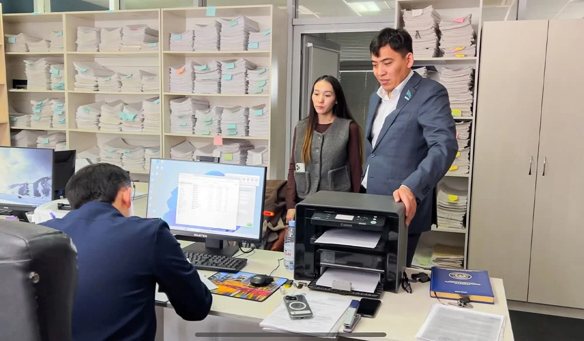 Жительница Мангистау оформила гражданство РК при поддержке партии «AMANAT»