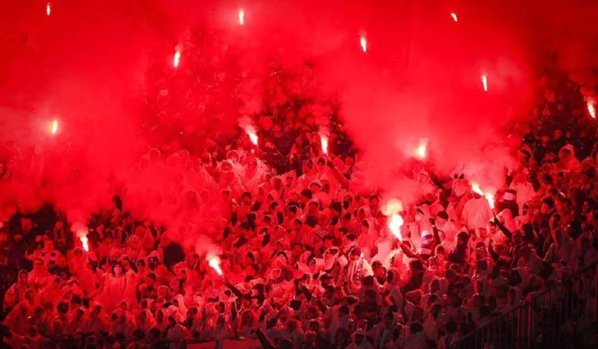 64 полицейских пострадали во время главного футбольного дерби в Восточной Германии