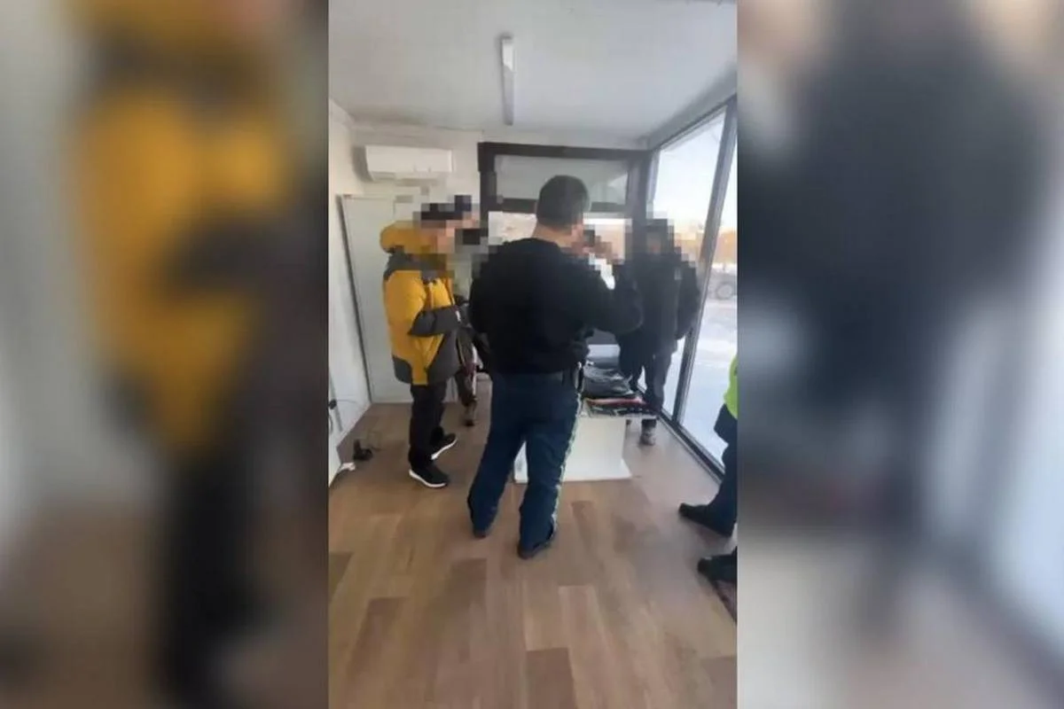 Полиция остановила туристов из Китая, пытавшихся запустить дрон в Астане