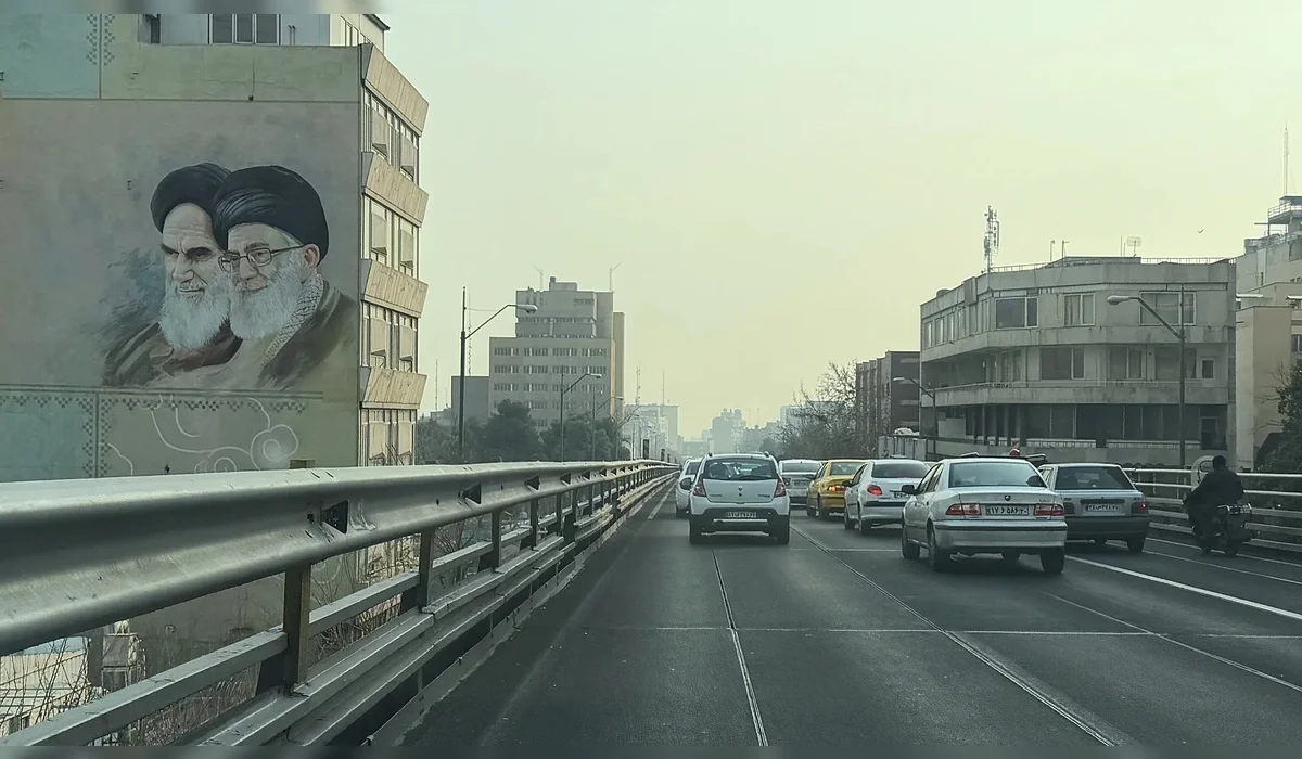 Взрывы прогремели в нескольких городах Ирана, есть погибшие