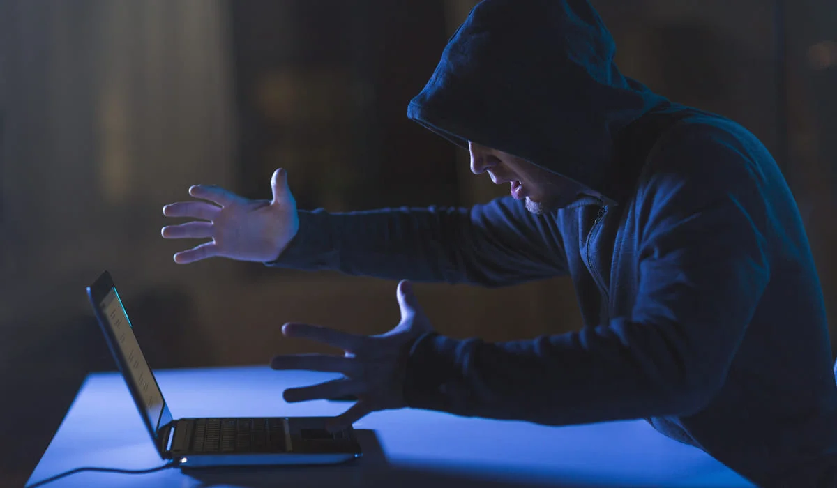 Пытаясь вернуть украденные мошенниками миллионы, актюбинец снова был обманут