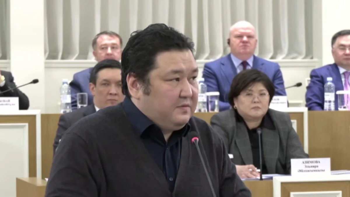 «Это уже не игрушки, а злой умысел»: Марат Шибутов об откровенных фейках про новую Конституцию