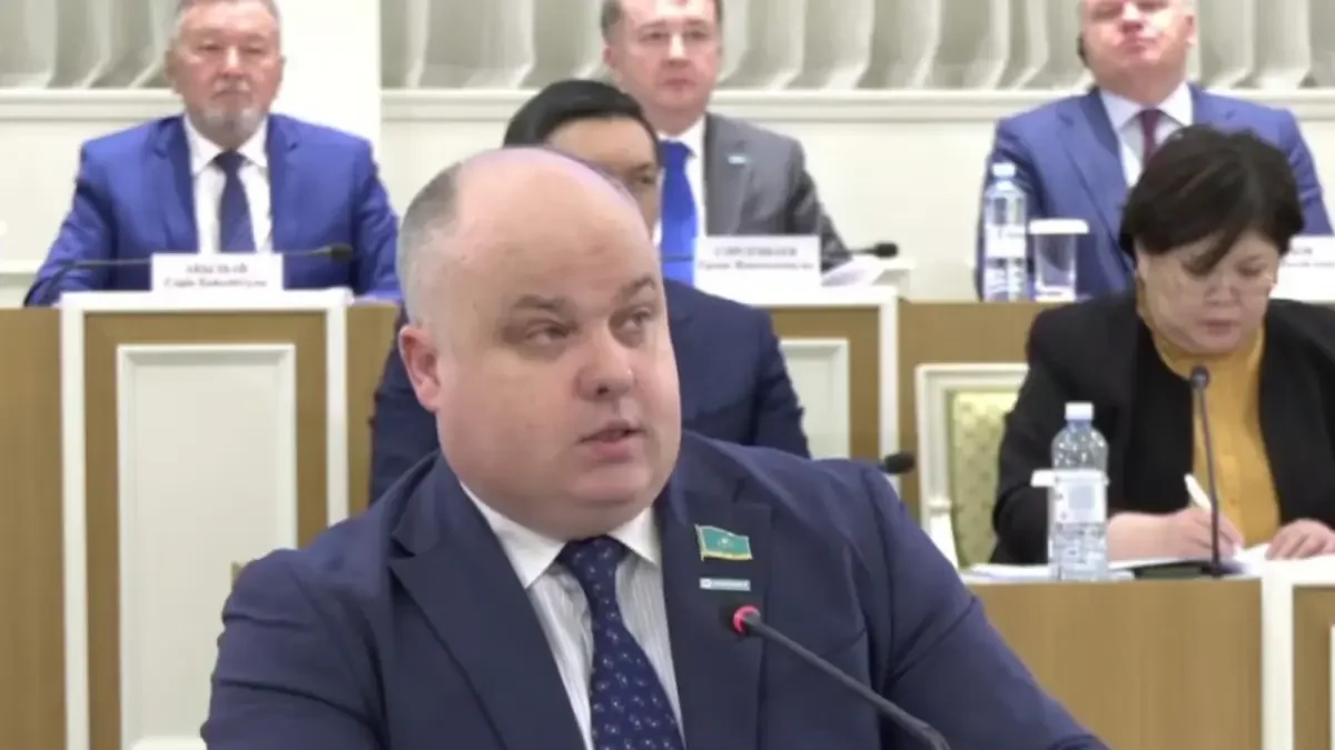 «Работник – не инструмент экономики, а главная ценность государства»: депутат Мажилиса о нормах новой Конституции