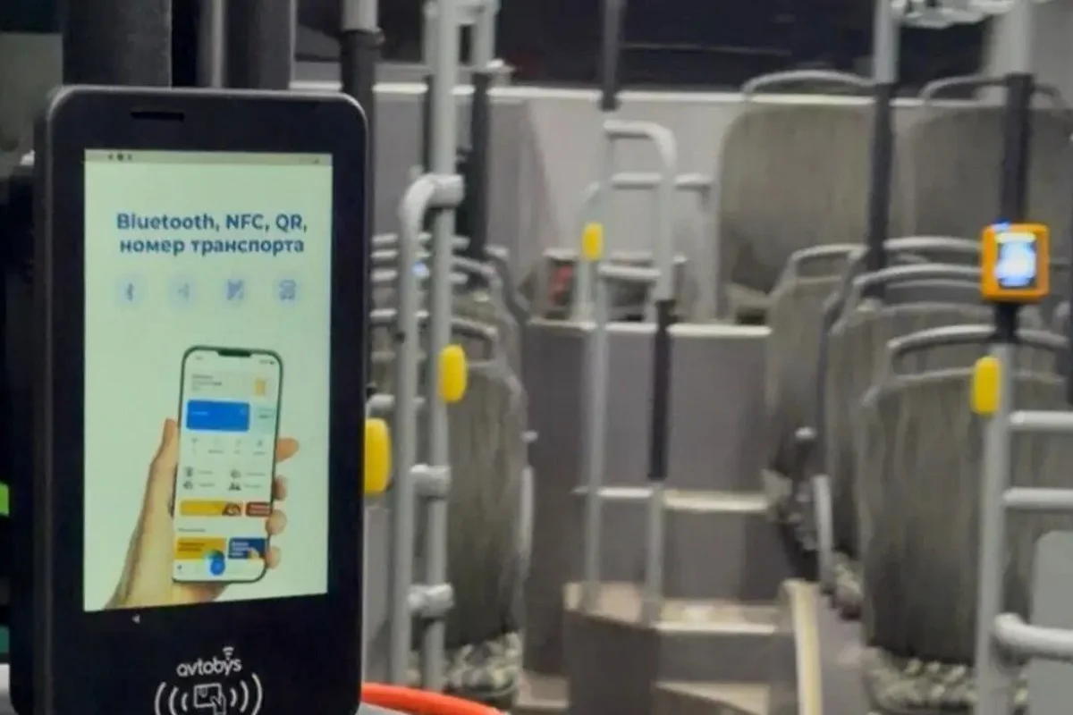 Карта, телефон, QR: единую цифровую систему оплаты проезда внедряют в Алматы