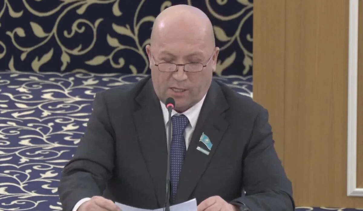 Проект новой Конституции ориентирован на развитие регионов – депутат Нуралы Абишов