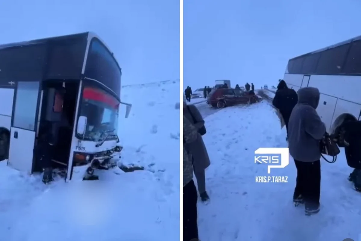 Пассажир погиб при столкновении автомобиля с автобусом в Жамбылской области