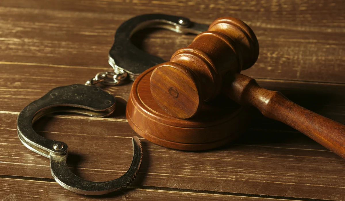 Ветерана МВД и трех сообщников осудили за вымогательство 10 млн тенге в Павлодаре