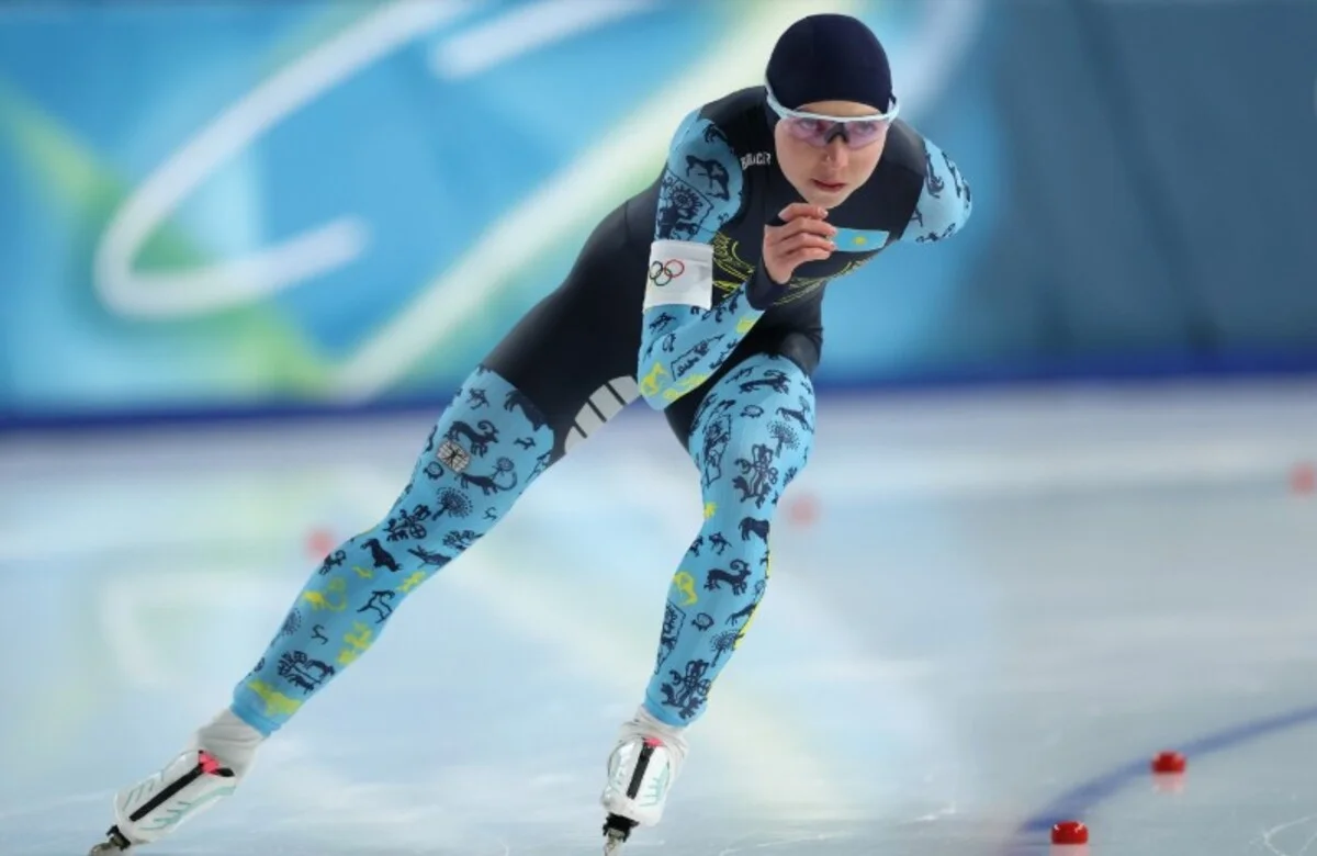 МОК назвал форму сборной Казахстана по конькобежному спорту «настоящим искусством»
