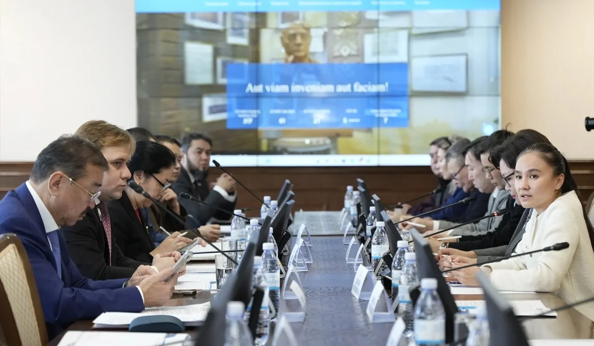 Академическое сообщество ЕНУ поддержало проект новой Конституции