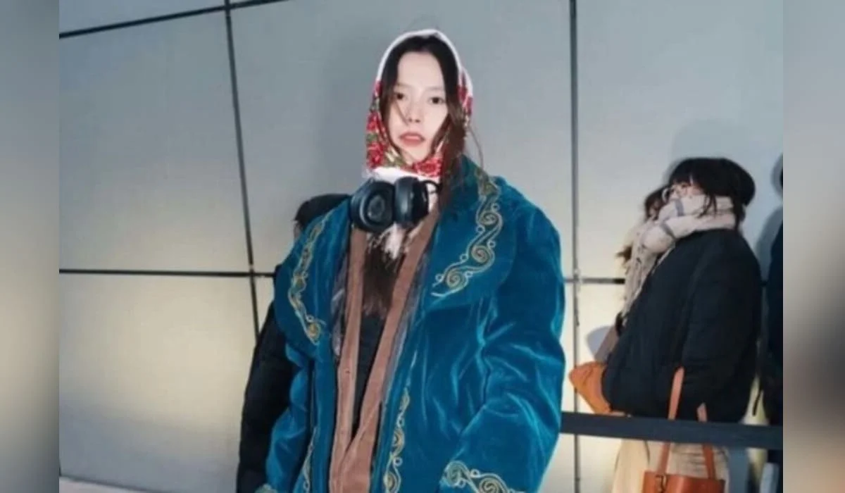 Кыргызская модель появилась в Vogue в чапане дедушки и платке бабушки