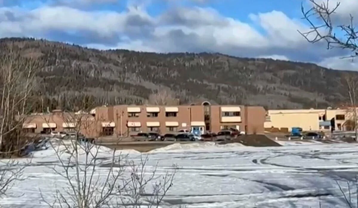 Стрельба в школе: Токаев выразил соболезнования премьер-министру Канады