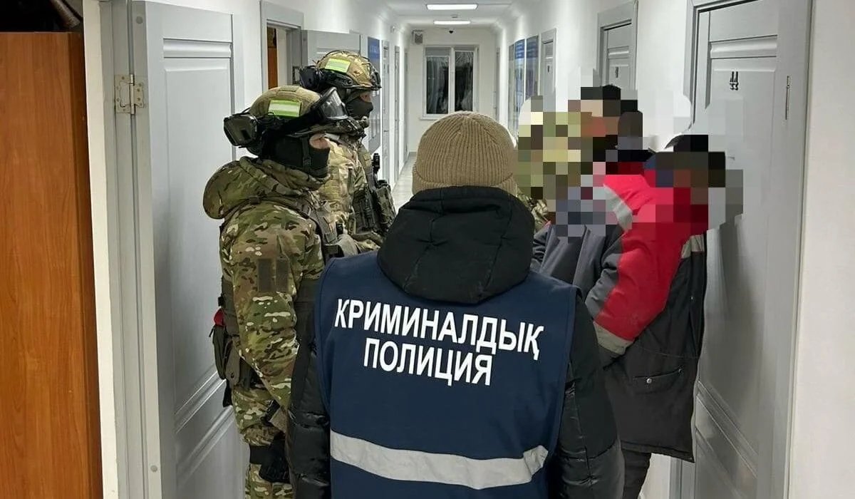 Три актюбинца вымогали миллионы у сельчанина: детали спецоперации