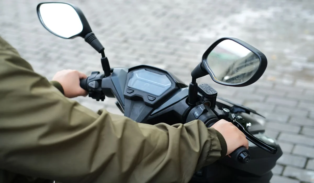 Пенсионер отсудил деньги за бракованный мотоцикл в Уральске