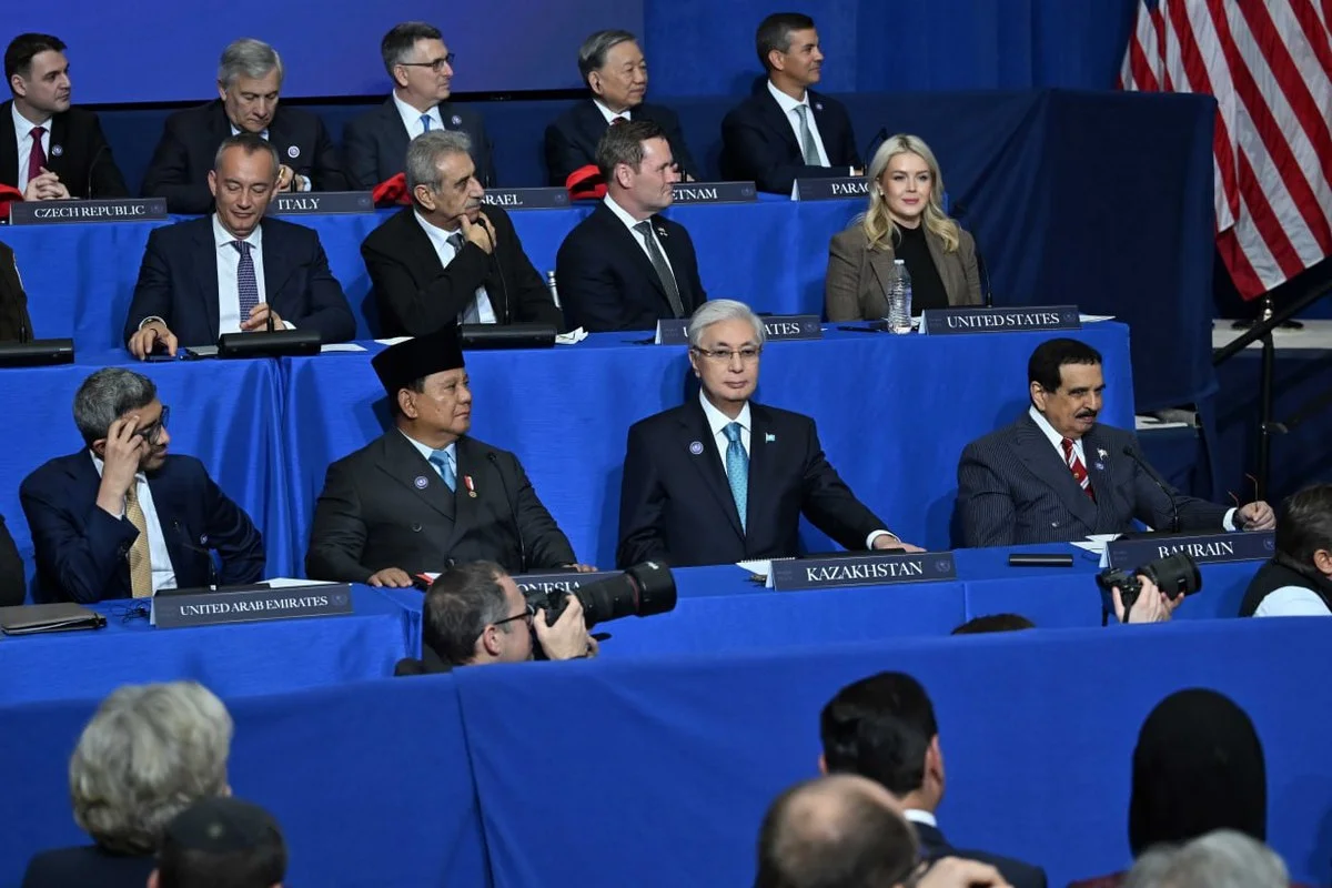 Токаев принимает участие в инаугурационном заседании Совета мира