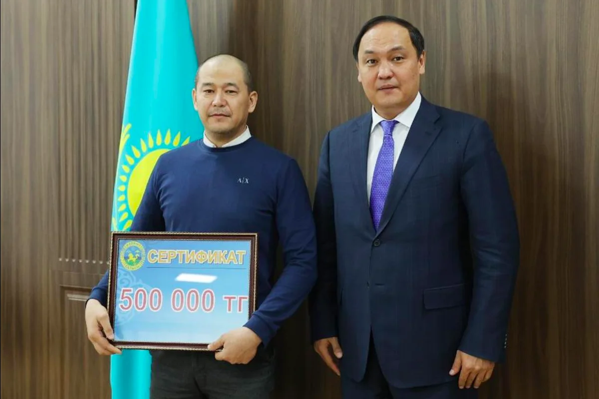 Мужчина, сорвавший попытку похищения девочки, получил полмиллиона тенге в Таразе