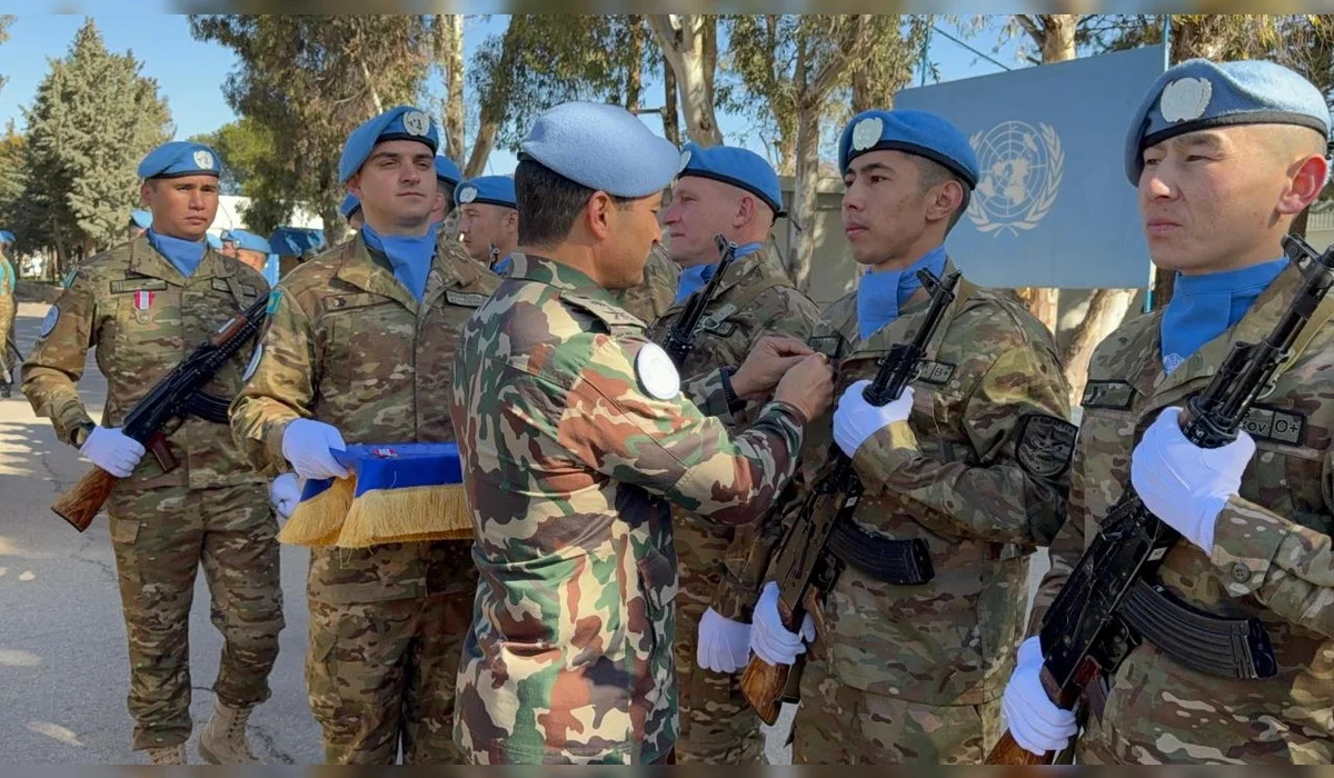 Казахстанским миротворцам на Голанских высотах вручили медали ООН