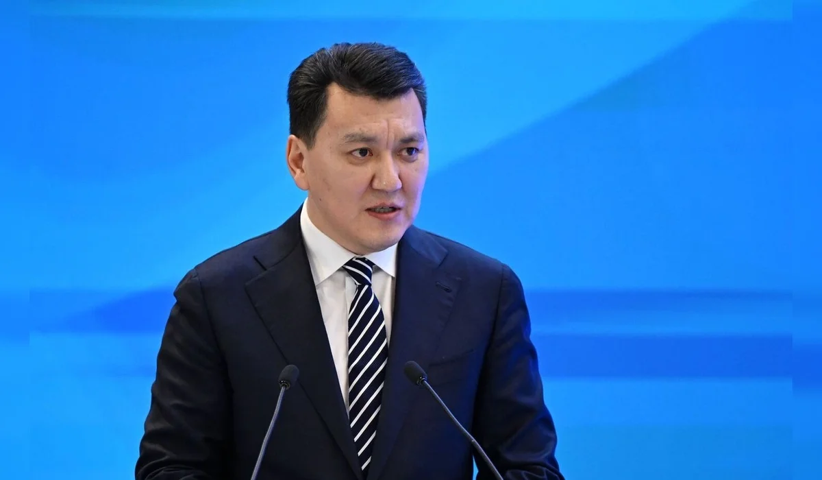 Ерлан Карин: новая Конституция отвечает на ключевой вопрос – куда страна идет и каким будет Казахстан в будущем