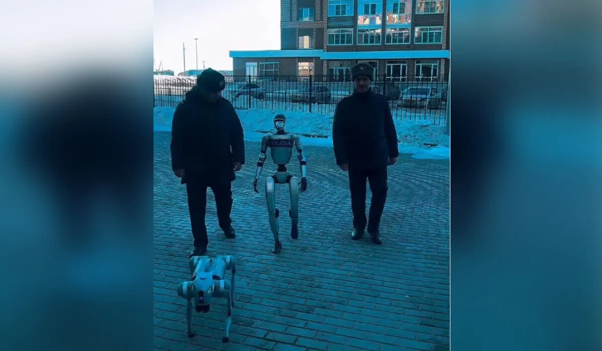 Робот-гуманоид помог полицейским провести уроки безопасности в Актобе (ВИДЕО)