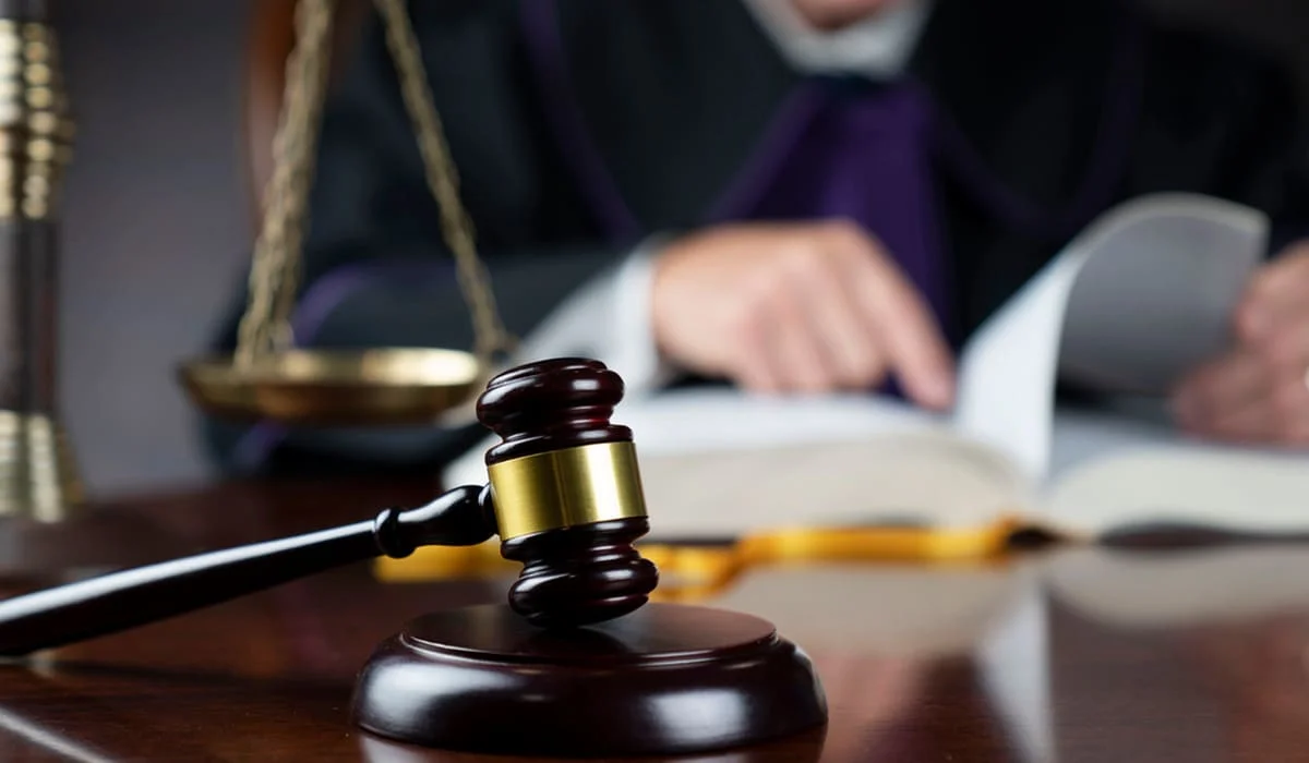 Из-за ошибки в ИИН казахстанка подала на полицию в суд и выиграла дело