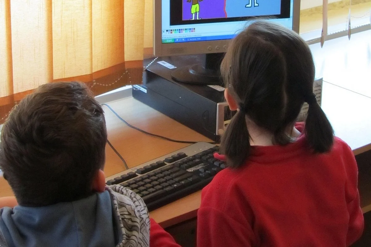 Морозы сохраняются: ученики 0-9 классов снова на дистанционном обучении в Астане