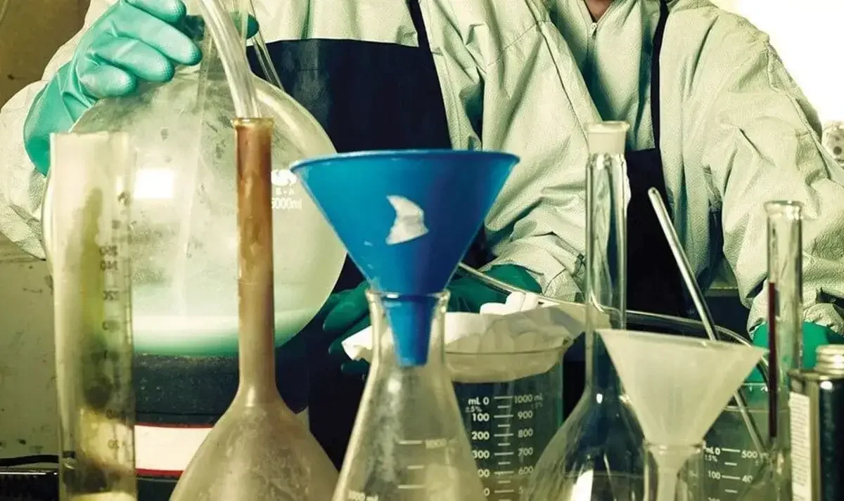 Одаренные школьники смогут бесплатно пользоваться лабораториями вузов в Казахстане