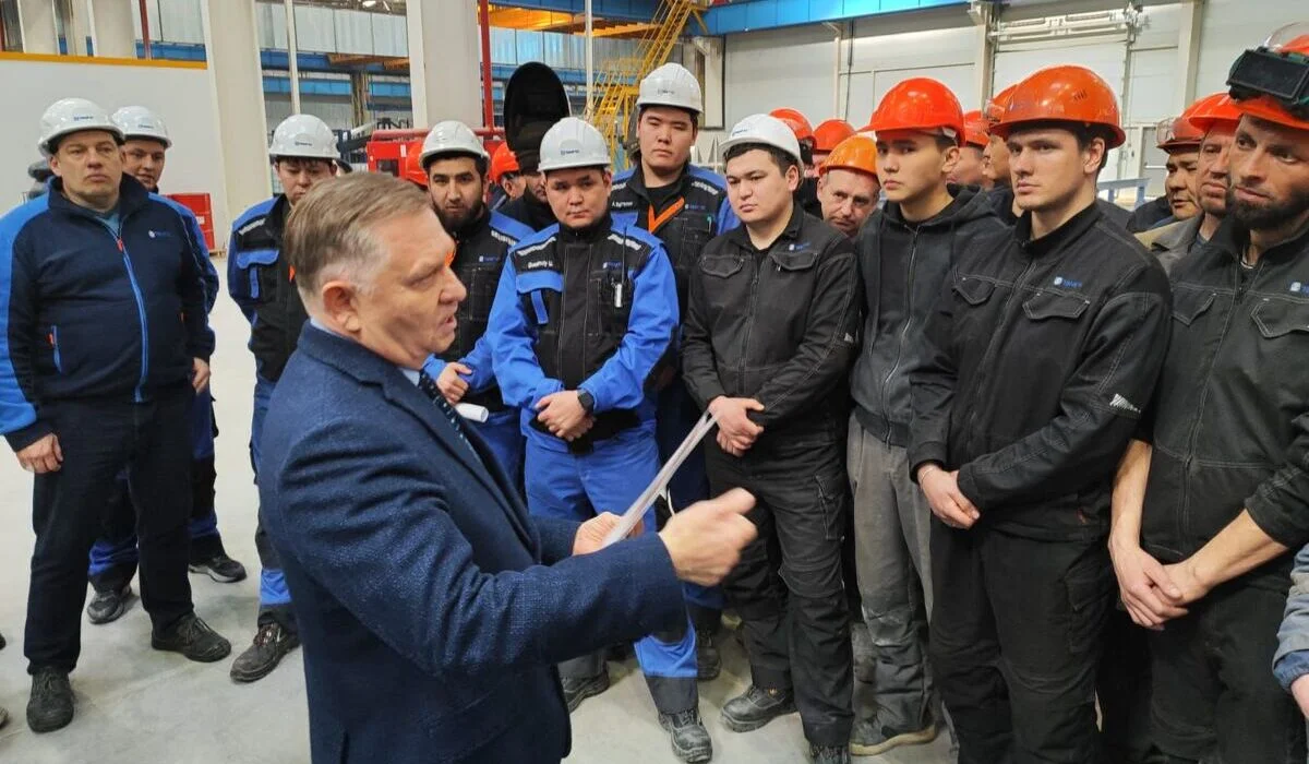 Проект новой Конституции разъяснили в двух городах Карагандинской области