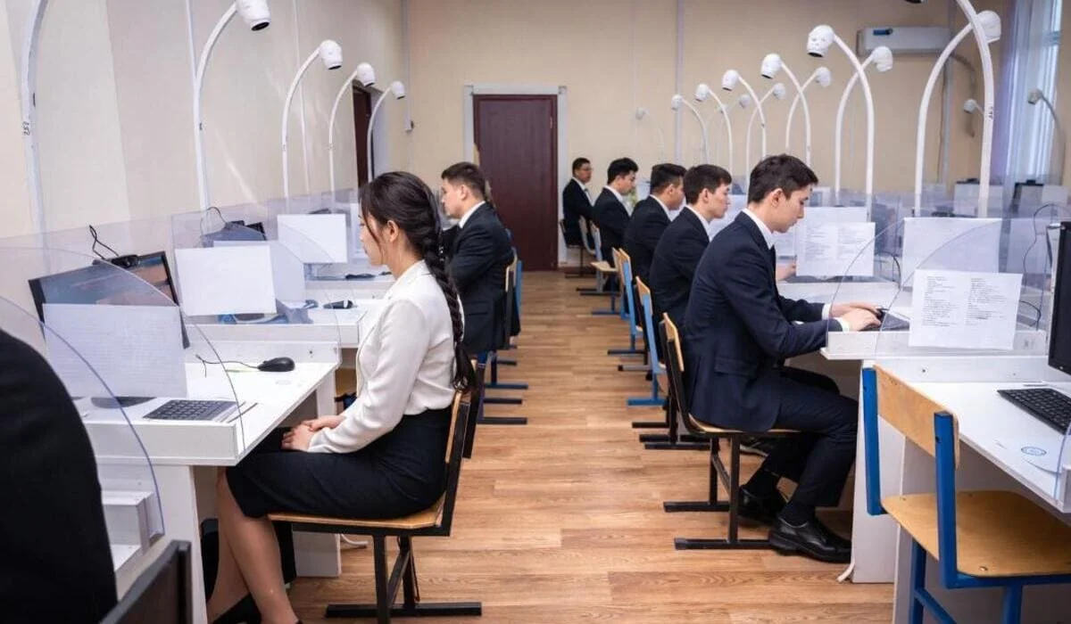 184 тысячи человек подали заявления на мартовское ЕНТ