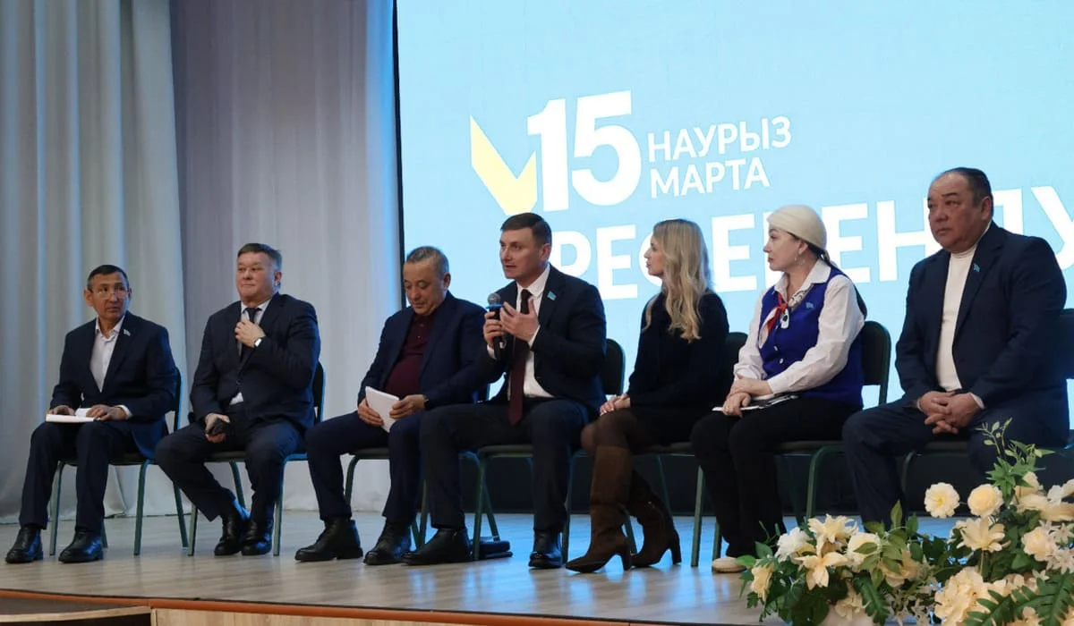 В Аккайынском районе СКО обсудили проект новой Конституции и социальные гарантии