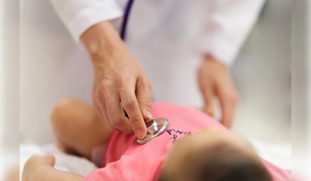 «Спасибо» помогает не хуже лекарств: в День благодарности о тех, кто лечит самых дорогих сердцу людей