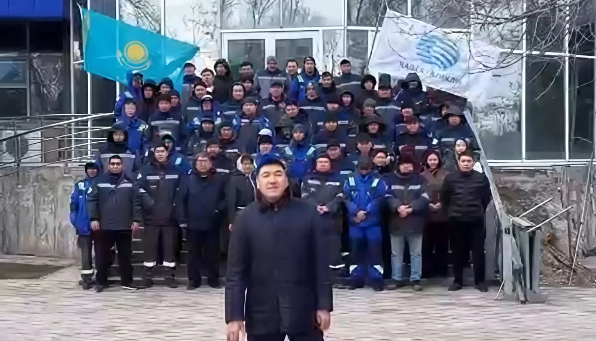 Сотрудники «Казахтелекома» в Мангистау выступили в поддержку новой Конституции