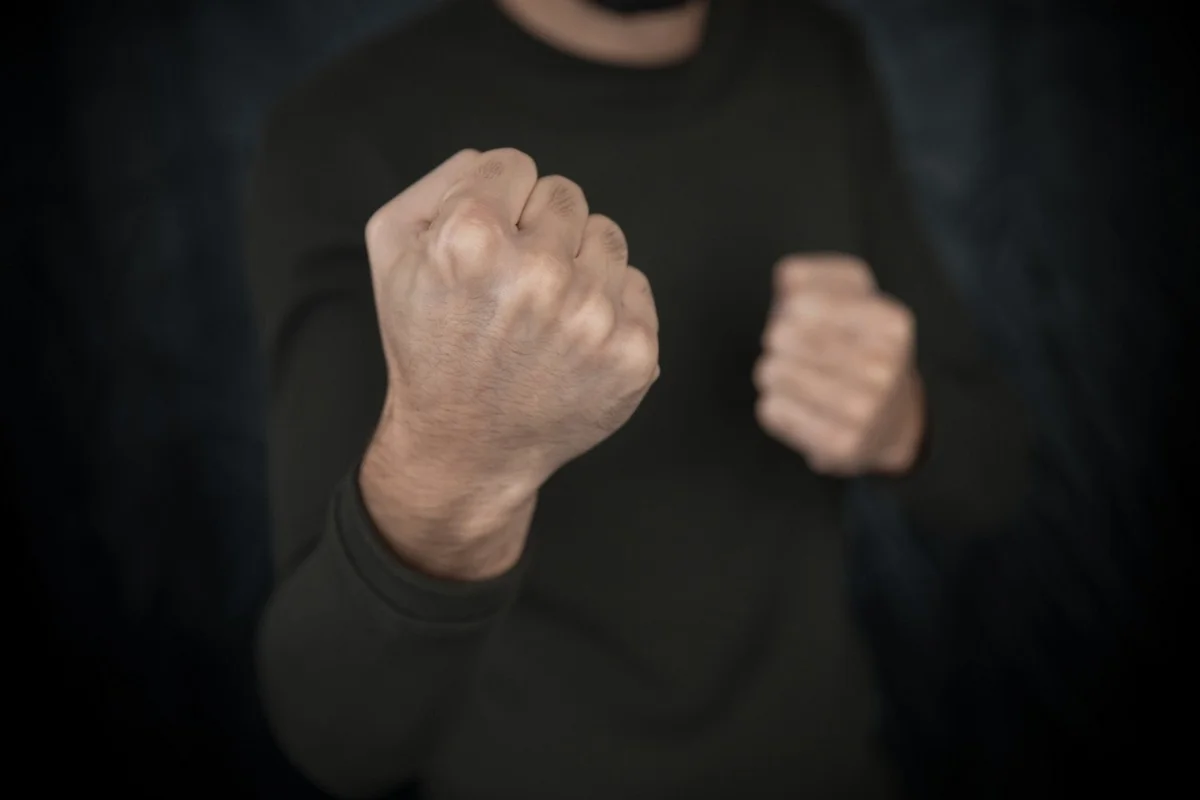 Служебную проверку начал акимат Шымкента после появления в соцсетях видео с дракой