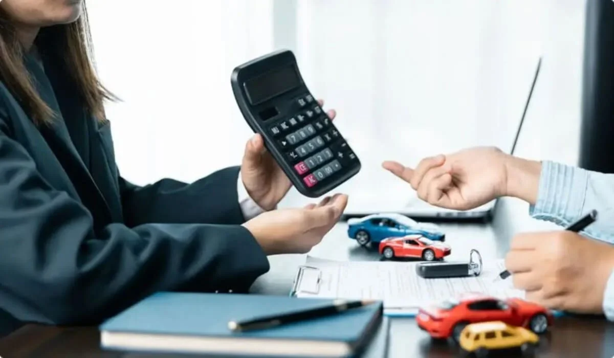Мажилисмен требует изменить систему выплат по автостраховке