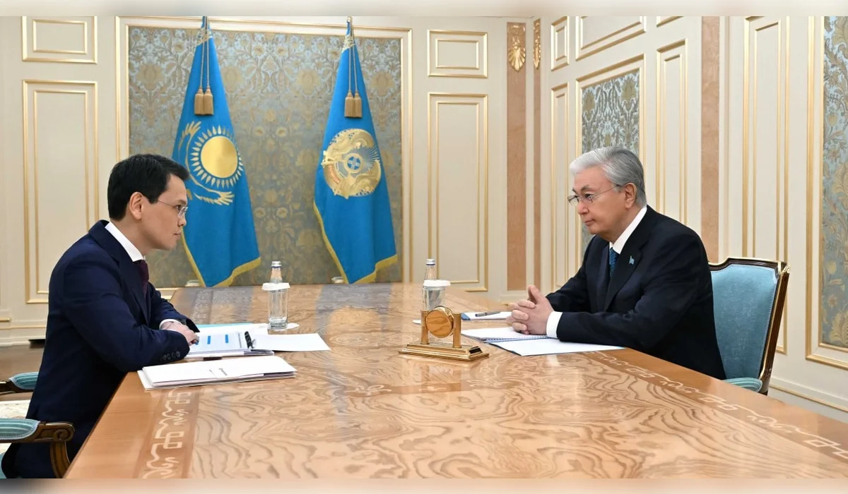 Токаеву доложили о прокладке подводной ВОЛС от Актау до Сумгаита