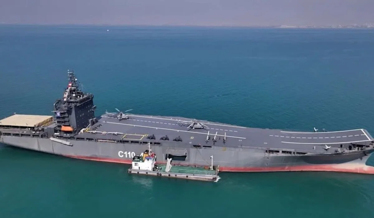 США потопили первый в мире корабль-дрононосец Ирана (ВИДЕО)