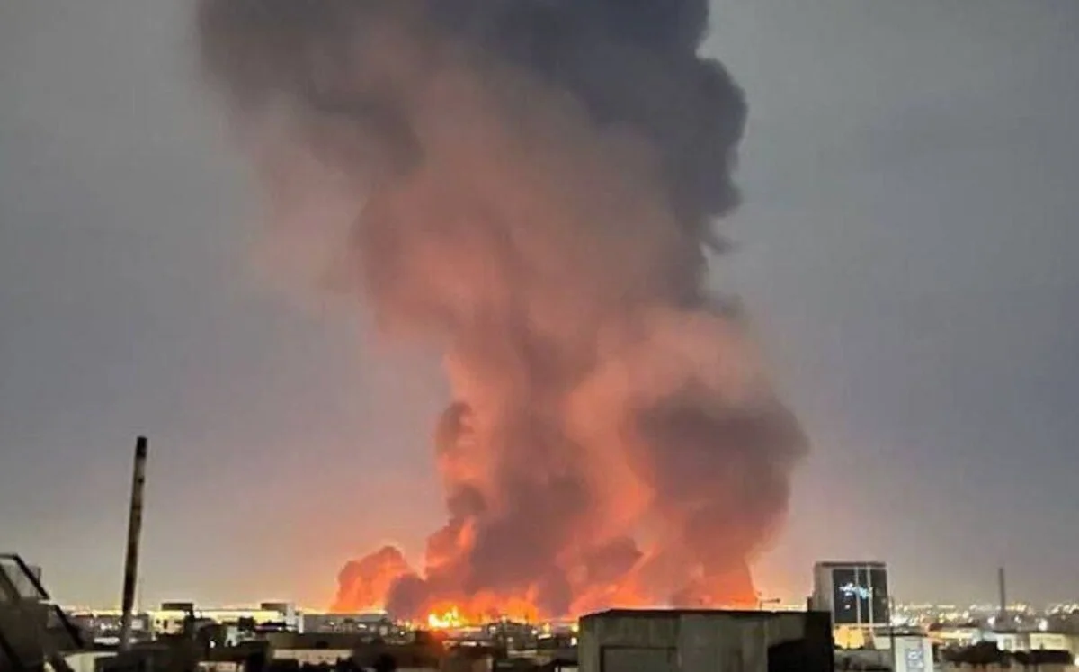 Удары по Тегерану: вспыхнул пожар в аэропорту Мехрабад