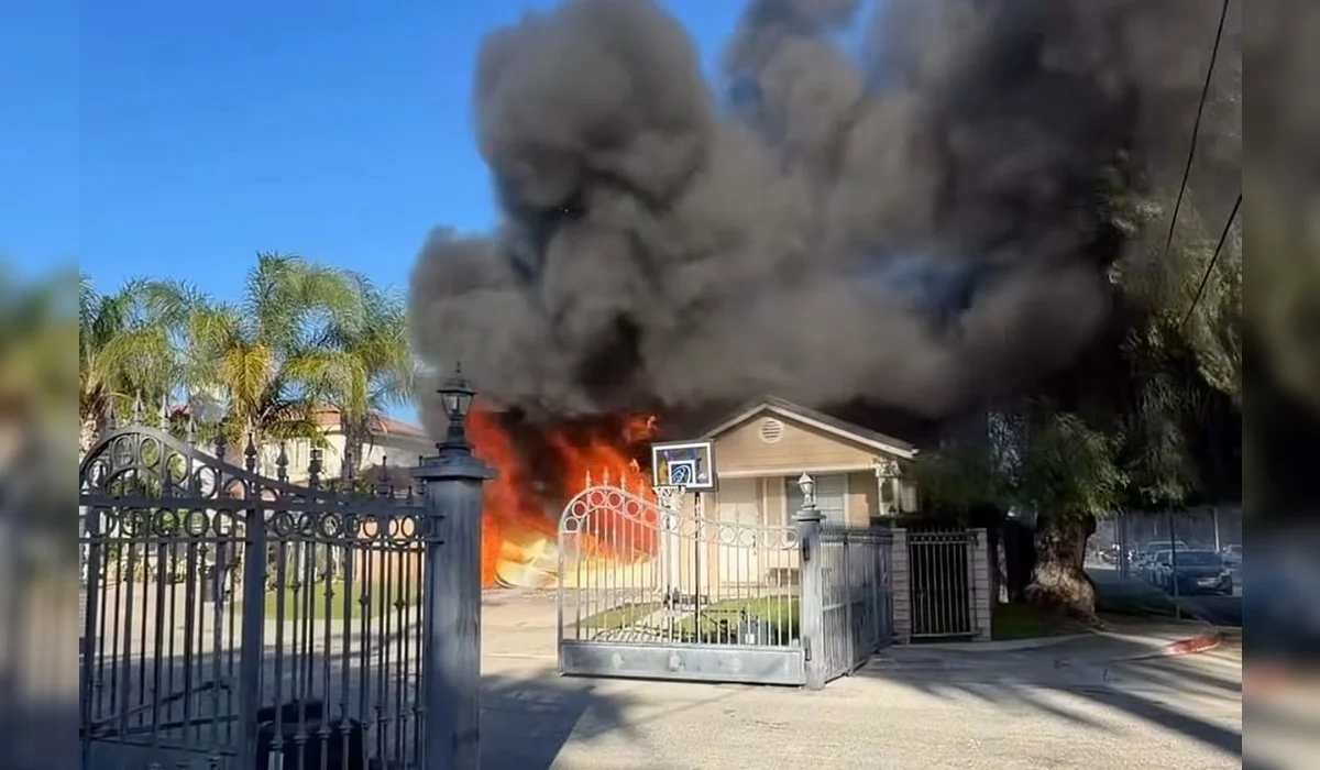 Дом казахстанского боксера сгорел в Лос-Анджелесе (ВИДЕО)