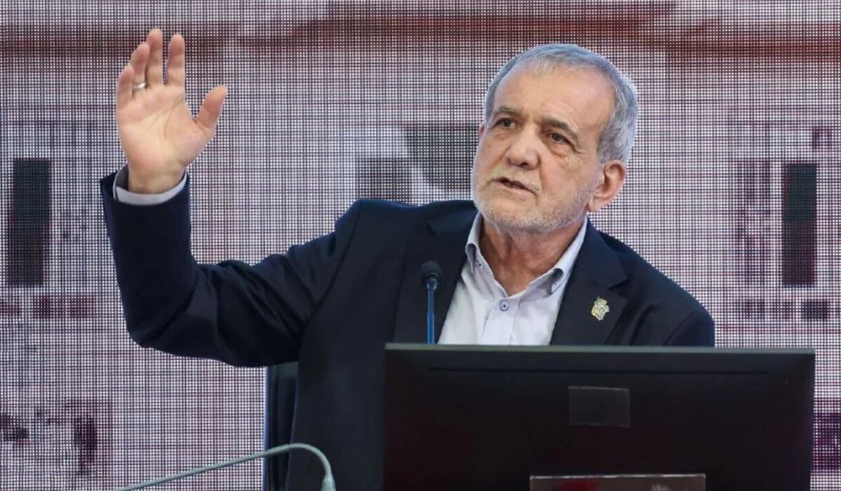 Президент Ирана пообещал прекратить удары по соседним странам