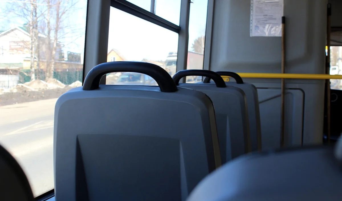 Пьяный пассажир устроил скандал и ударил ножом водителя автобуса в Таразе