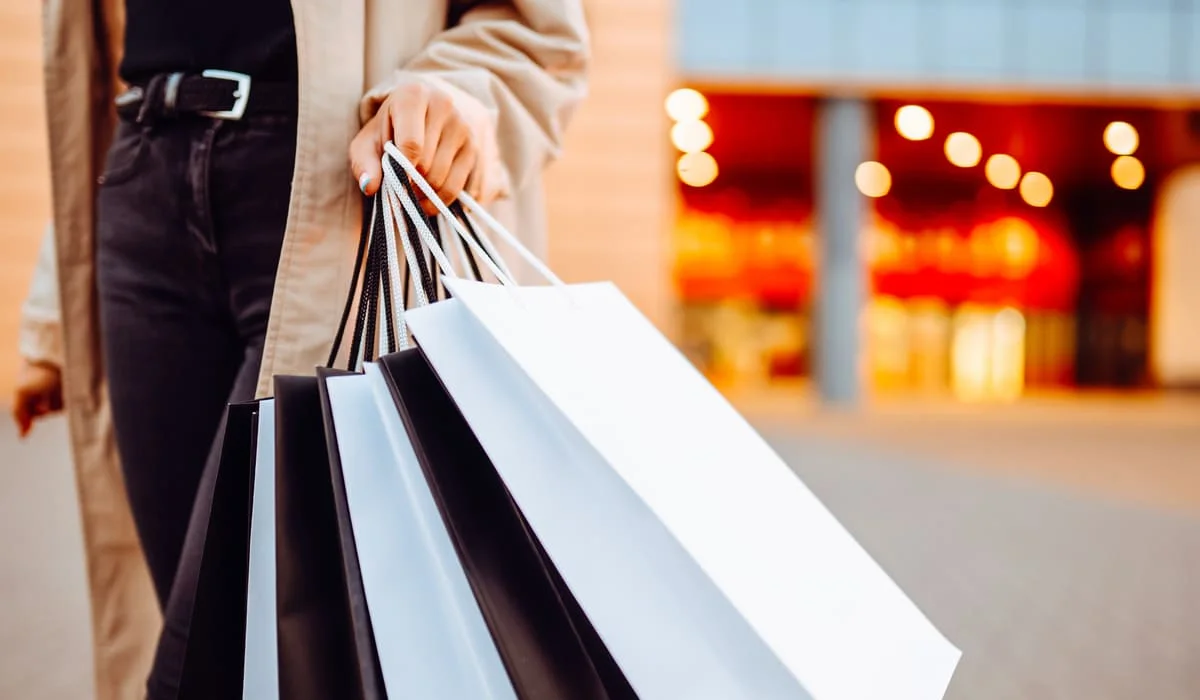 Скидки до 70% в супермаркетах и ТРЦ: в Казахстане запускают масштабную акцию к Наурызу