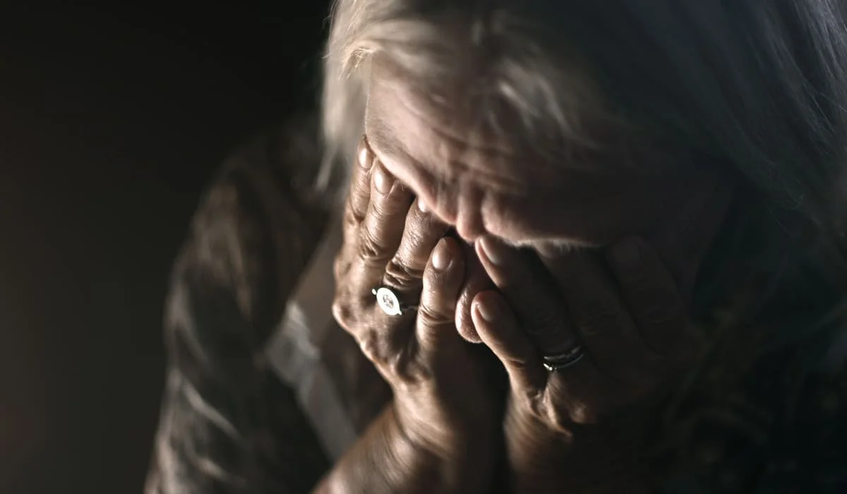 Мошенники оставили пенсионерку без жилья в Актобе