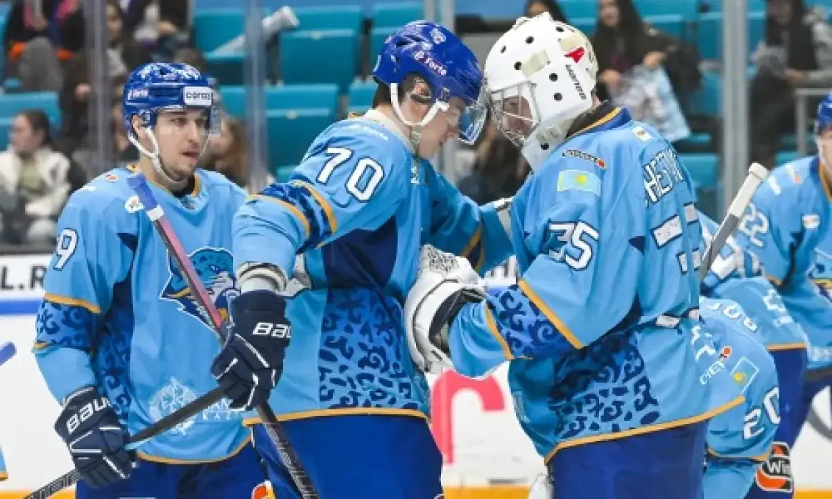 «Барыс» крупно проиграл «Адмиралу» в матче КХЛ