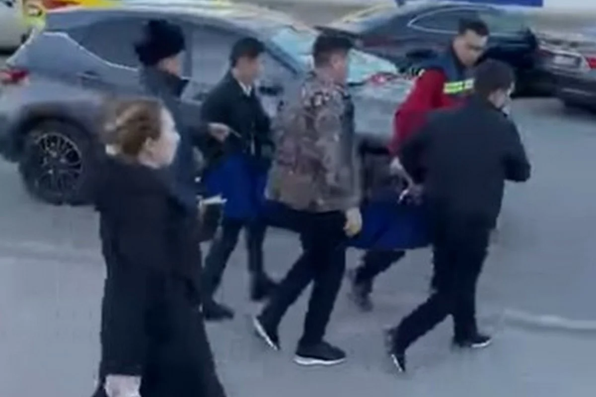 Девятиклассник ранил «острым предметом» ученицу 8 класса в школе в Атырау