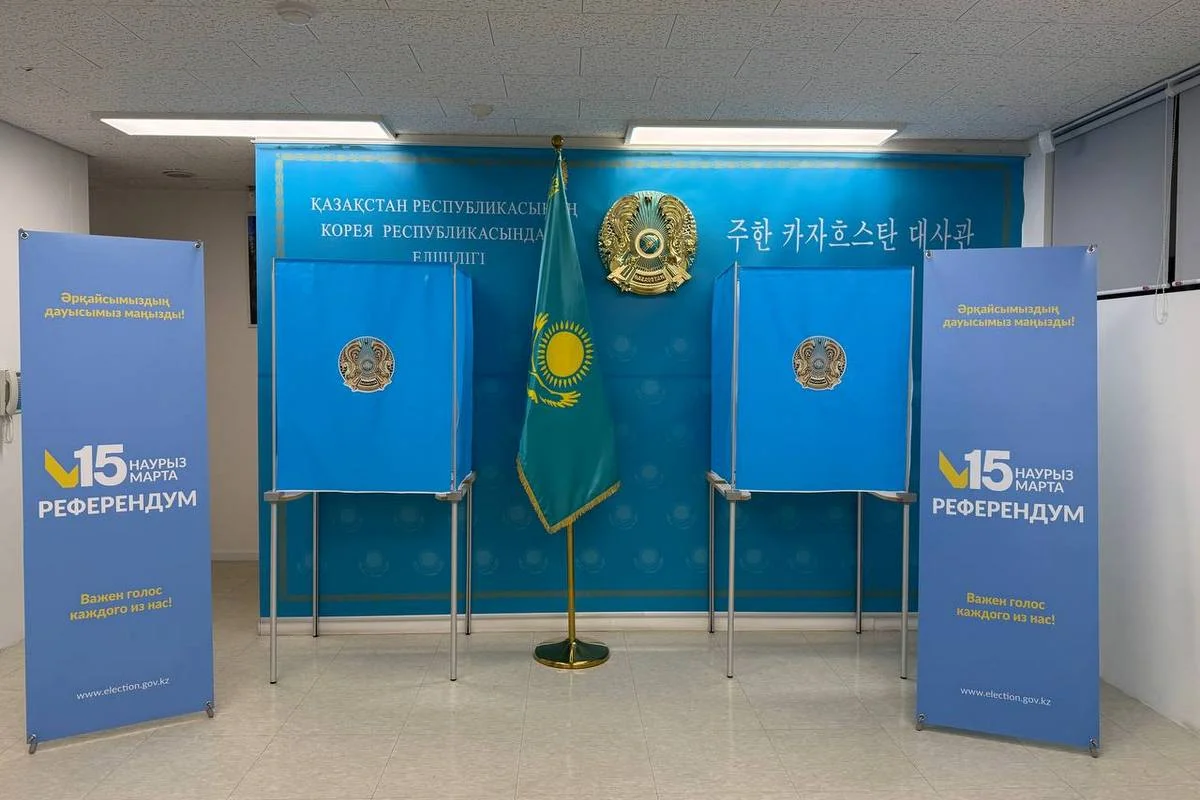 Казахстанцы начали голосовать в Японии и Корее на участках референдума по Конституции